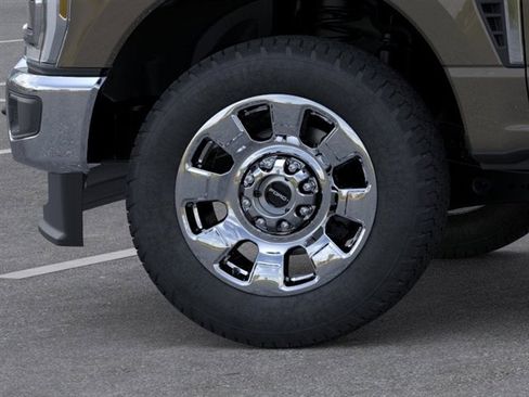 New 2026 Ford F250 Lariat w/ Chrome Package image 19