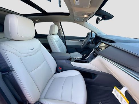 New 2025 Cadillac XT5 Premium Luxury w/ Technology Package image 30