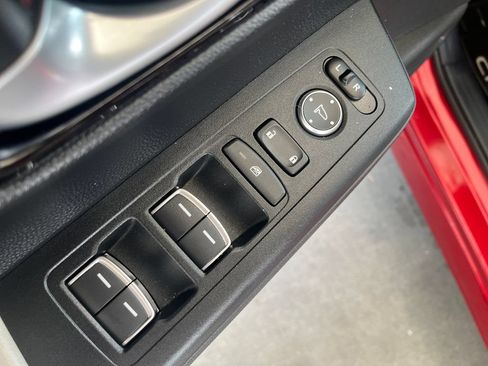 Used 2024 Honda CR-V EX-L image 12