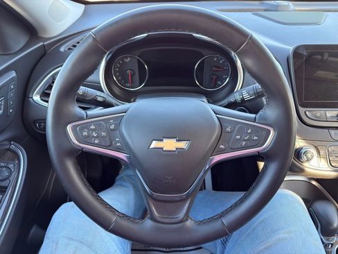 Used 2024 Chevrolet Malibu LT FWD image 23