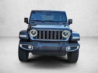 Used 2025 Jeep Wrangler Unlimited Sahara AWD/4WD video 2