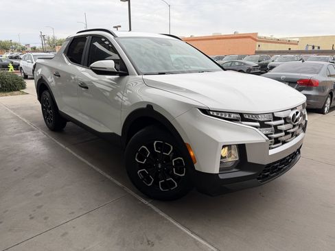 Used 2023 Hyundai Santa Cruz SEL w/ Activity Package image 6