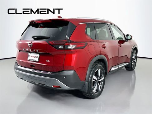 Used 2023 Nissan Rogue SL w/ SL Premium Package image 6