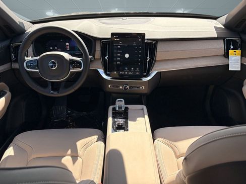 New 2026 Volvo XC90 B6 Plus w/ Protection Package image 17