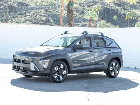 Used 2024 Hyundai Kona SEL image 6