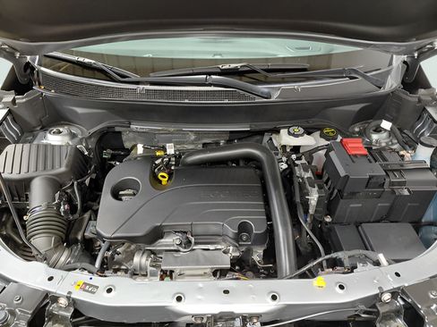 Used 2026 Chevrolet Equinox LT FWD image 11