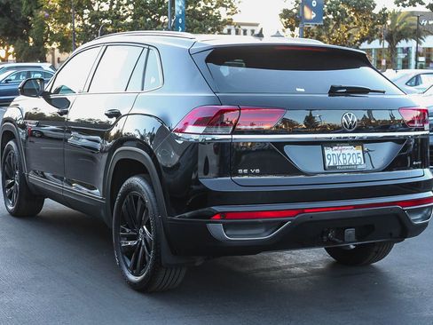 Certified 2023 Volkswagen Atlas Cross Sport SE AWD/4WD image 8