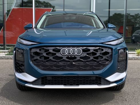 Certified 2026 Audi Q3 quattro 2.0T AWD/4WD image 6