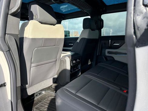 New 2026 GMC Hummer EV SUV image 8