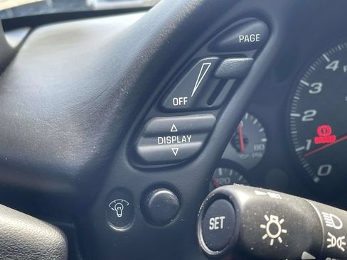 Used 2004 Chevrolet Corvette Z06 w/ Memory Package RWD image 23
