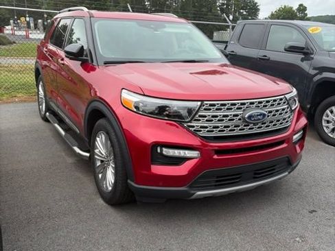 Used 2021 Ford Explorer Limited w/ Equipment Group 301A RWD image 2