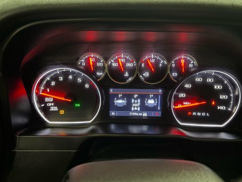Used 2019 Chevrolet Silverado 1500 LT Trail Boss AWD/4WD image 14