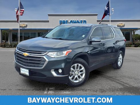 Used 2018 Chevrolet Traverse LT AWD/4WD image 1