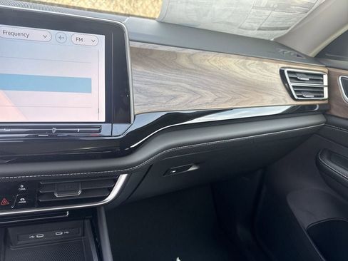 New 2026 Volkswagen Atlas SE AWD/4WD image 13