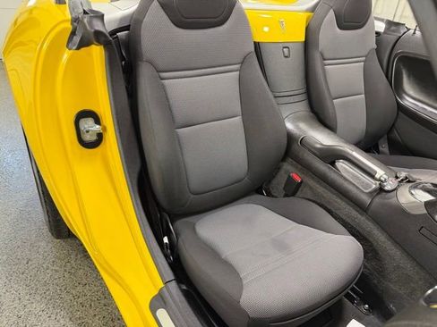 Used 2007 Pontiac Solstice GXP RWD image 24