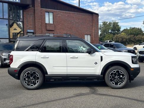 New 2025 Ford Bronco Sport Outer Banks w/ Outer Banks Tech Package+ image 2