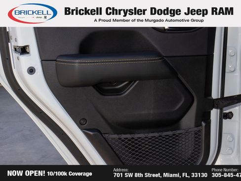 Used 2025 Jeep Wrangler Sahara image 11