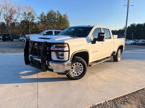 Used 2020 Chevrolet Silverado 2500 LT w/ Convenience Package image 1