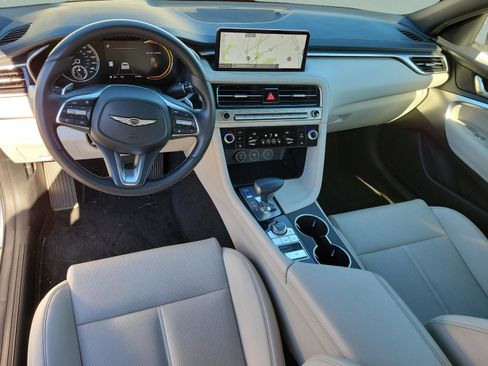 Used 2025 Genesis G70 2.5T image 21