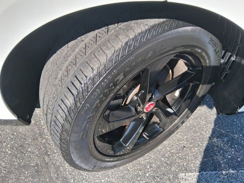 Used 2023 Jaguar F-PACE S AWD/4WD image 19