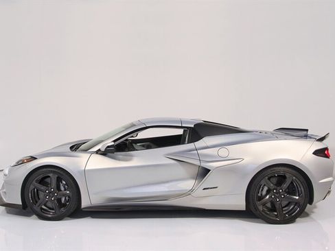 Used 2024 Chevrolet Corvette E-Ray AWD/4WD image 5