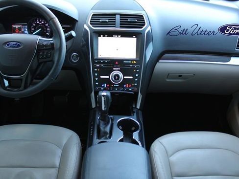 Used 2018 Ford Explorer Limited w/ Equipment Group 301A image 17