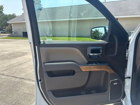 Used 2018 Chevrolet Silverado 1500 LTZ w/ Sport Package RWD image 10