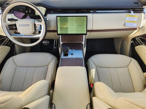 New 2026 Land Rover Range Rover SE image 19