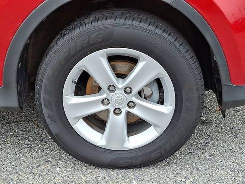 Used 2014 Toyota RAV4 XLE AWD/4WD image 8