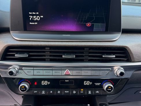 Used 2022 Kia Telluride EX w/ EX Premium Package image 19