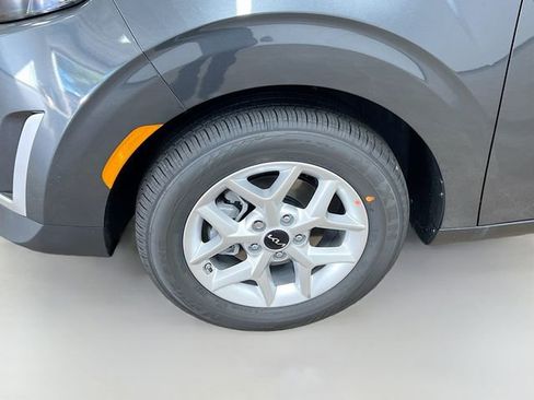New 2025 Kia Soul LX image 28