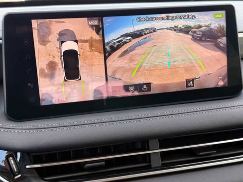 New 2026 INFINITI QX60 Luxe w/ Family Package image 18