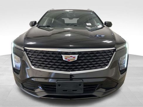 Used 2024 Cadillac XT4 Premium Luxury image 7