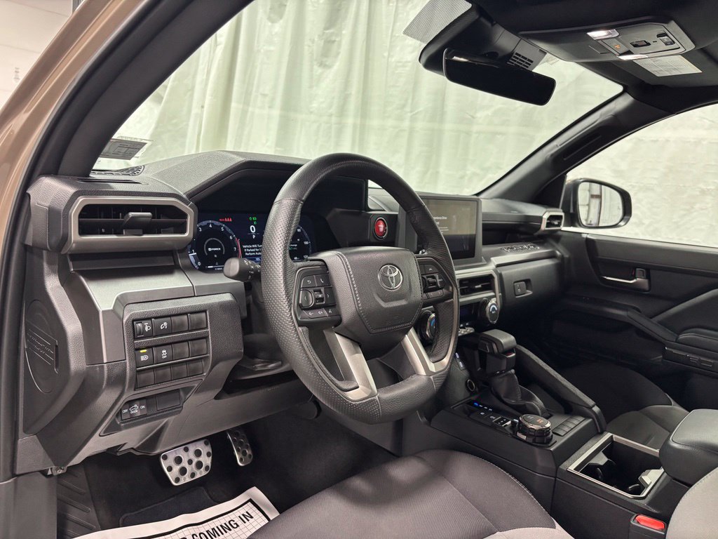 Used 2026 Toyota Tacoma TRD Sport AWD/4WD image 15