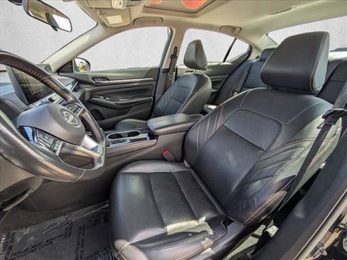 Used 2023 Nissan Altima 2.5 SR w/ SR Premium Package FWD image 10