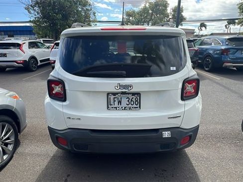 Used 2015 Jeep Renegade Latitude image 4