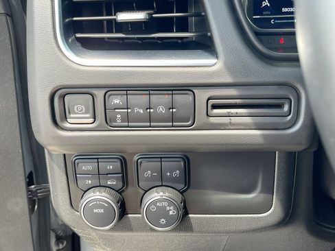 Used 2023 Chevrolet Tahoe LT AWD/4WD image 22
