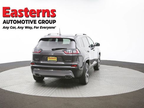 Used 2021 Jeep Cherokee Limited image 35