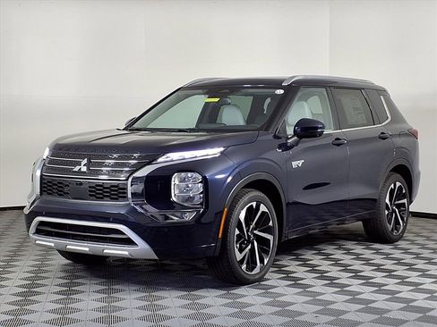 New 2025 Mitsubishi Outlander SEL image 3