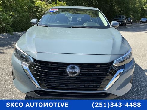 Used 2024 Nissan Sentra SV FWD image 8