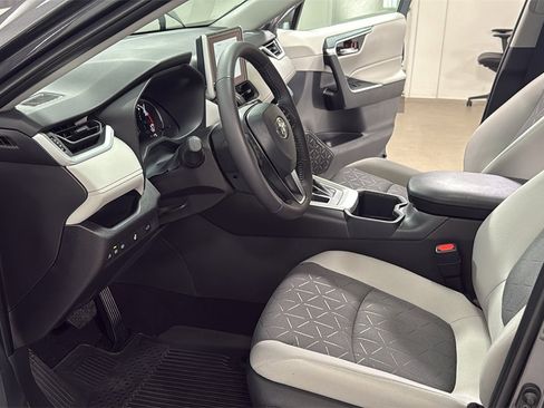Certified 2025 Toyota RAV4 XLE w/ Convenience Package image 12
