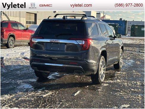 Used 2023 GMC Acadia Denali w/ Denali Technology Package image 3
