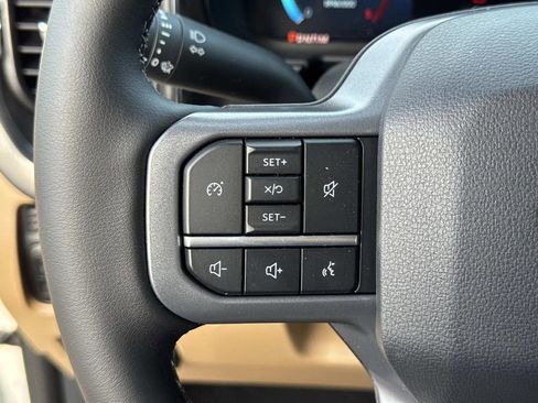 New 2025 Ford F250 Lariat w/ Chrome Package image 9