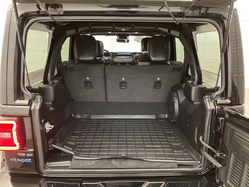 Used 2024 Jeep Wrangler High Altitude image 26