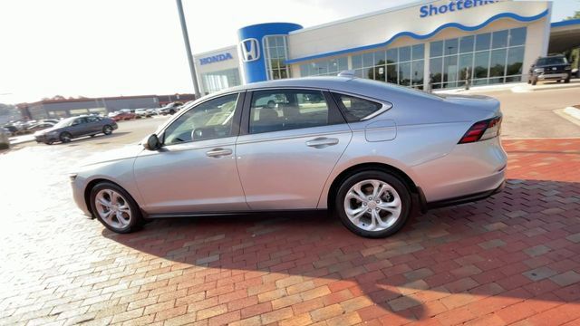 Certified 2024 Honda Accord LX image 7