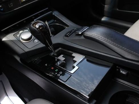 Used 2013 Lexus ES 350 w/ Luxury Pkg FWD image 21