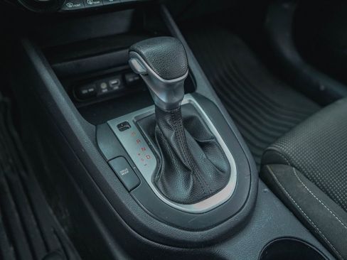 Used 2019 Kia Forte LXS image 22