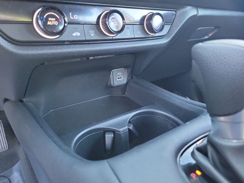 Used 2024 Honda HR-V LX image 23