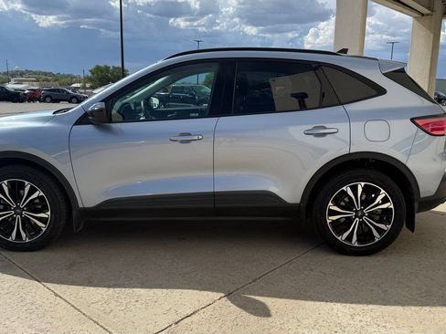 Used 2022 Ford Escape SEL w/ SEL Stealth AWD Package image 10