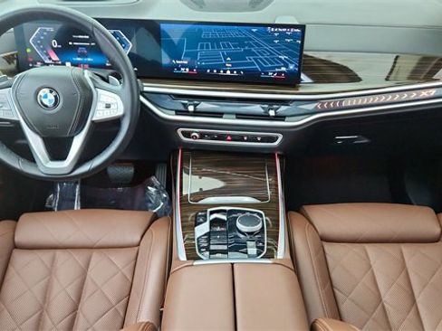 Used 2026 BMW X7 xDrive40i image 92